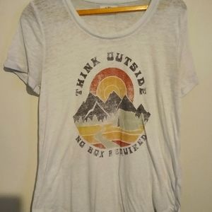 Maurices "Think Outside" burnout T-shirt S